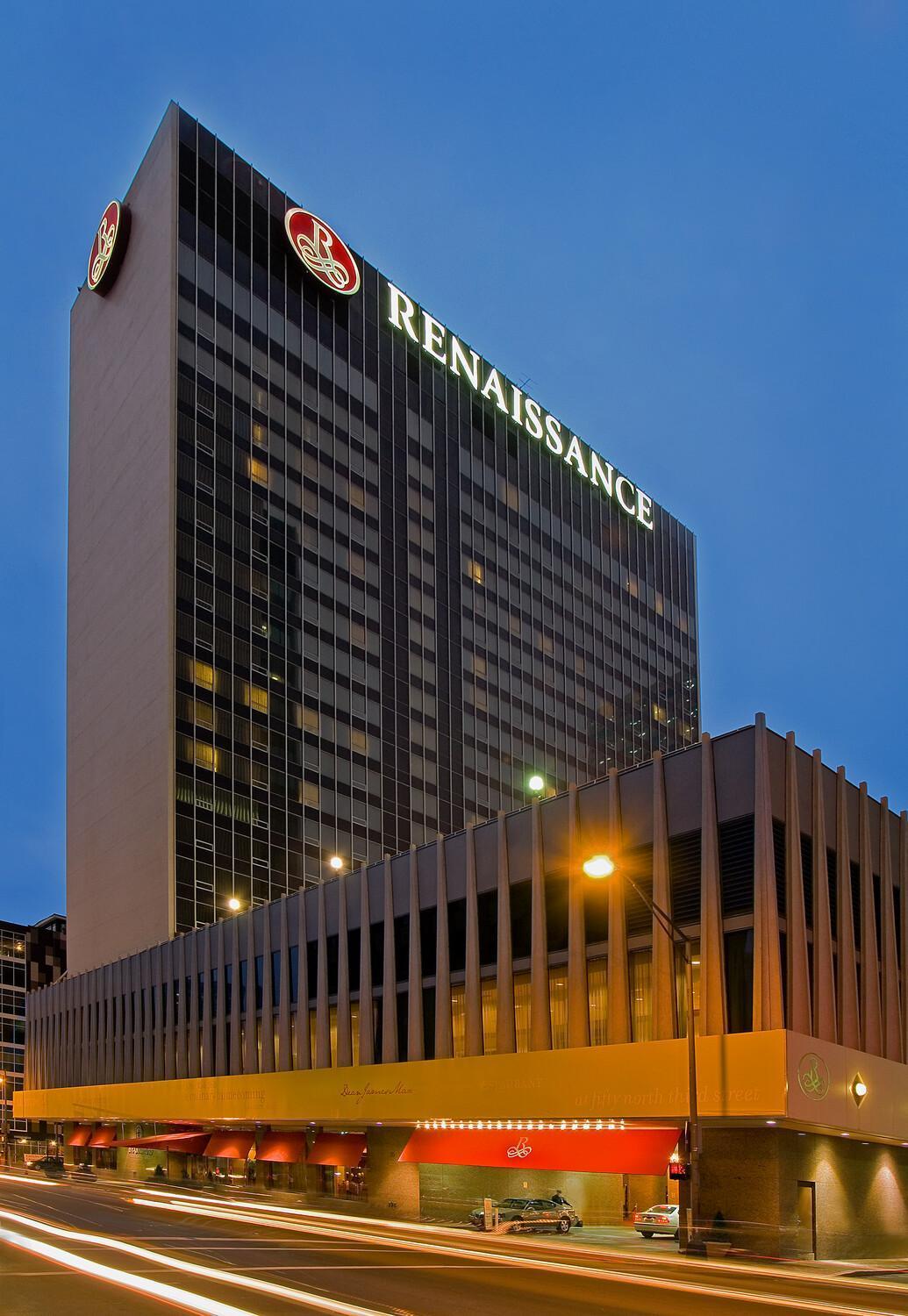 Renaissance Downtown Hotel 4*