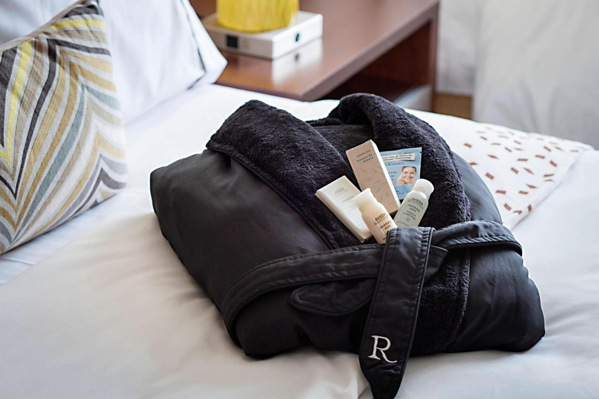 Renaissance Downtown Hotel