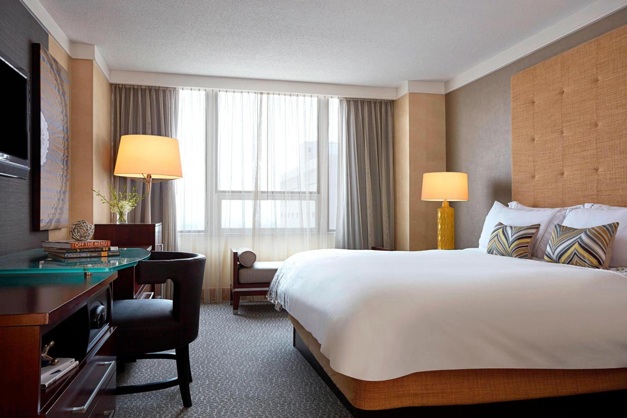 Hotel Renaissance Downtown Columbus