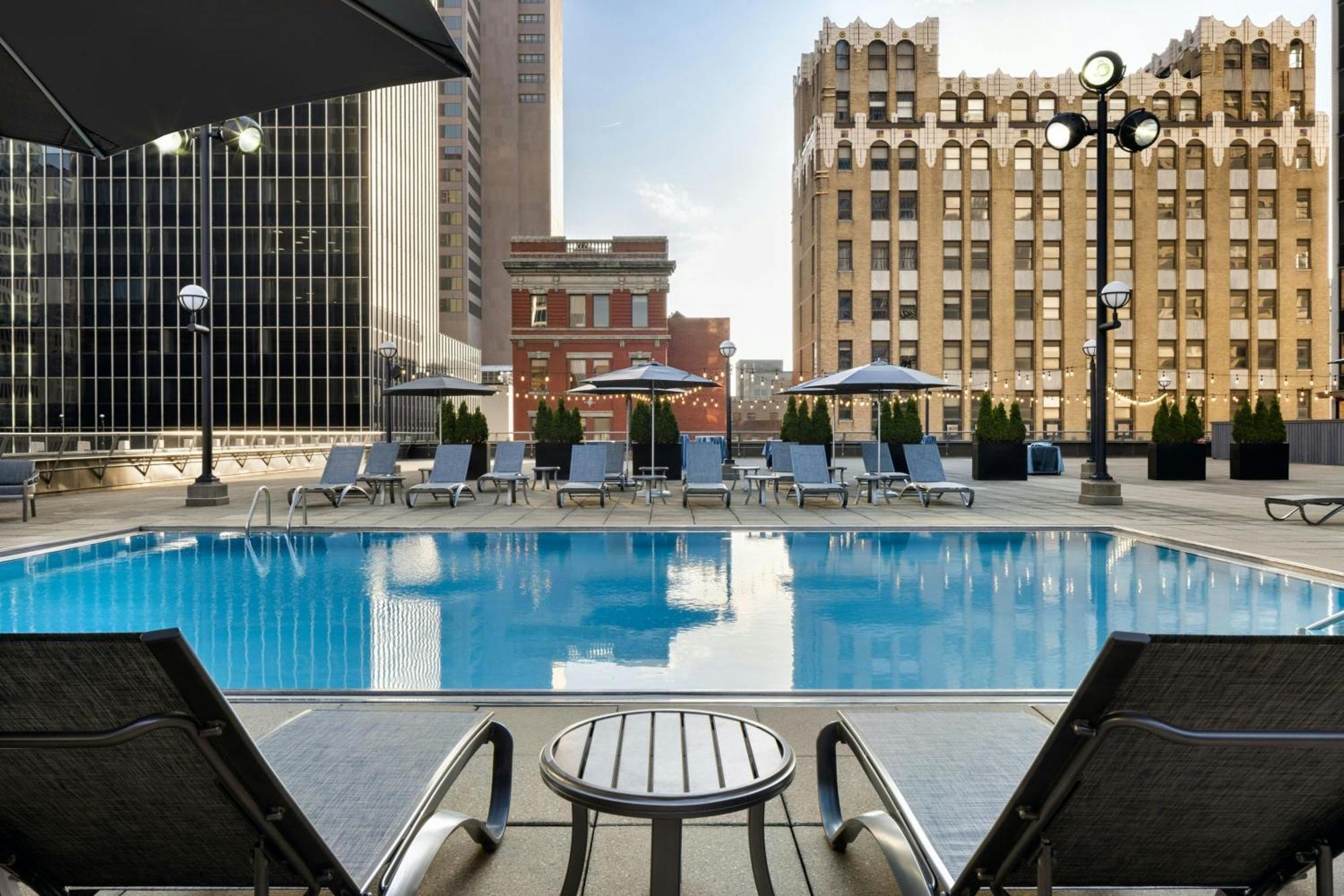 Hotel Renaissance Downtown