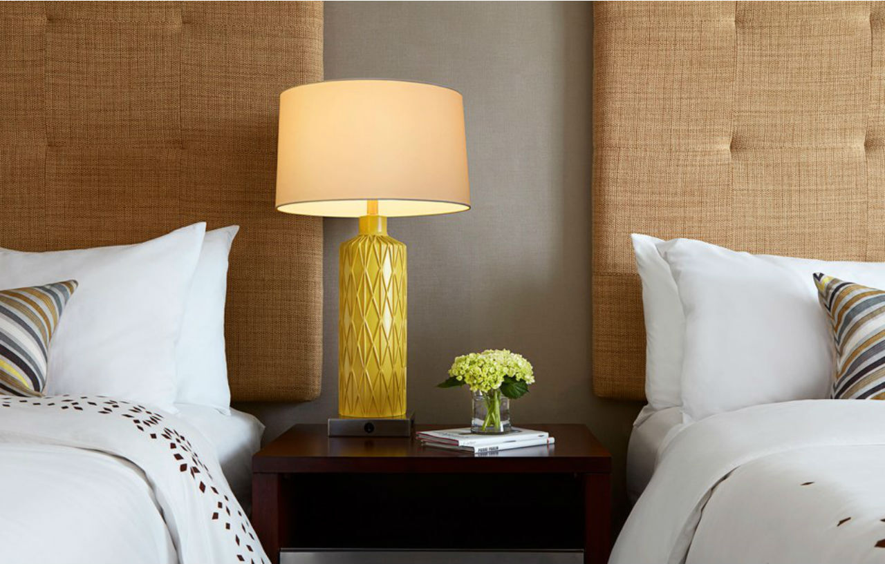 Renaissance Downtown 4*